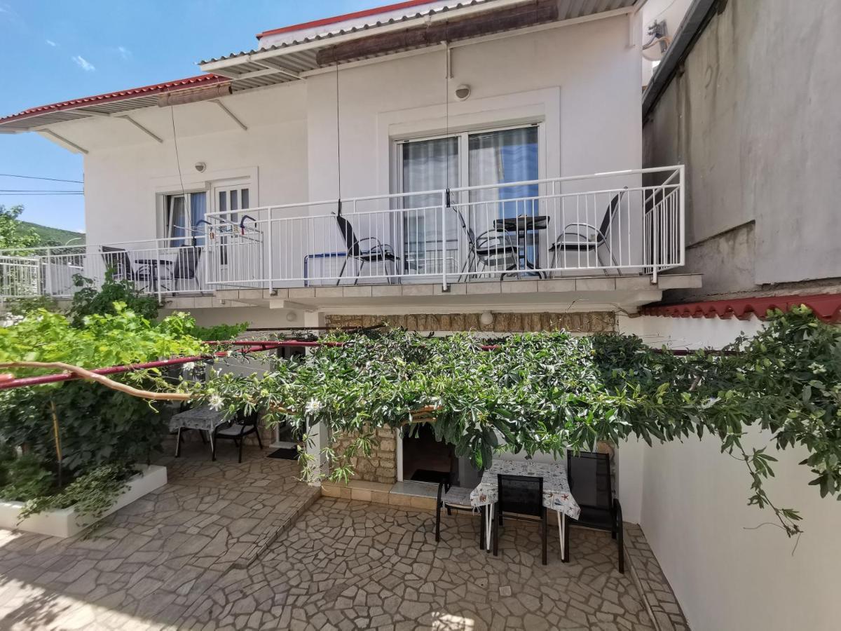 Studio Apartments Jasminka Selce Zewnętrze zdjęcie