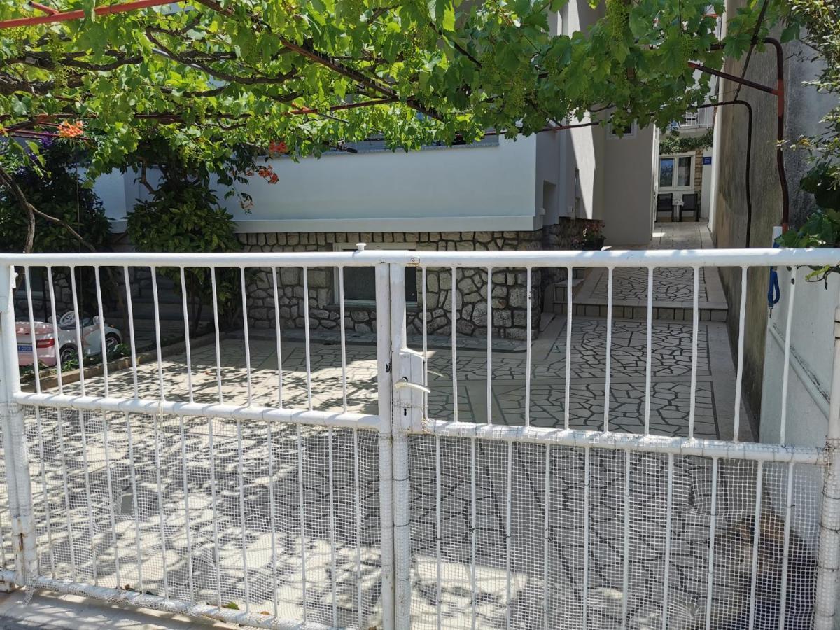 Studio Apartments Jasminka Selce Zewnętrze zdjęcie