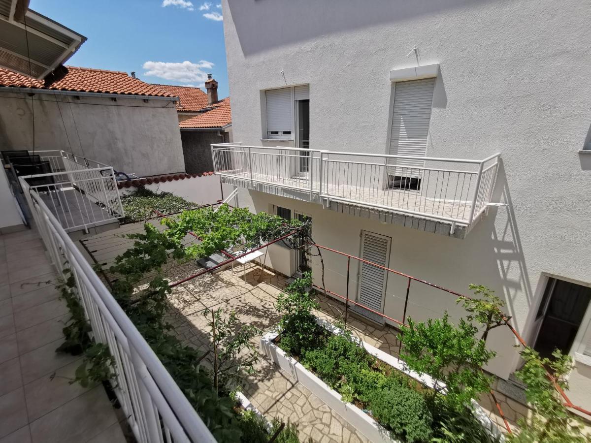 Studio Apartments Jasminka Selce Zewnętrze zdjęcie