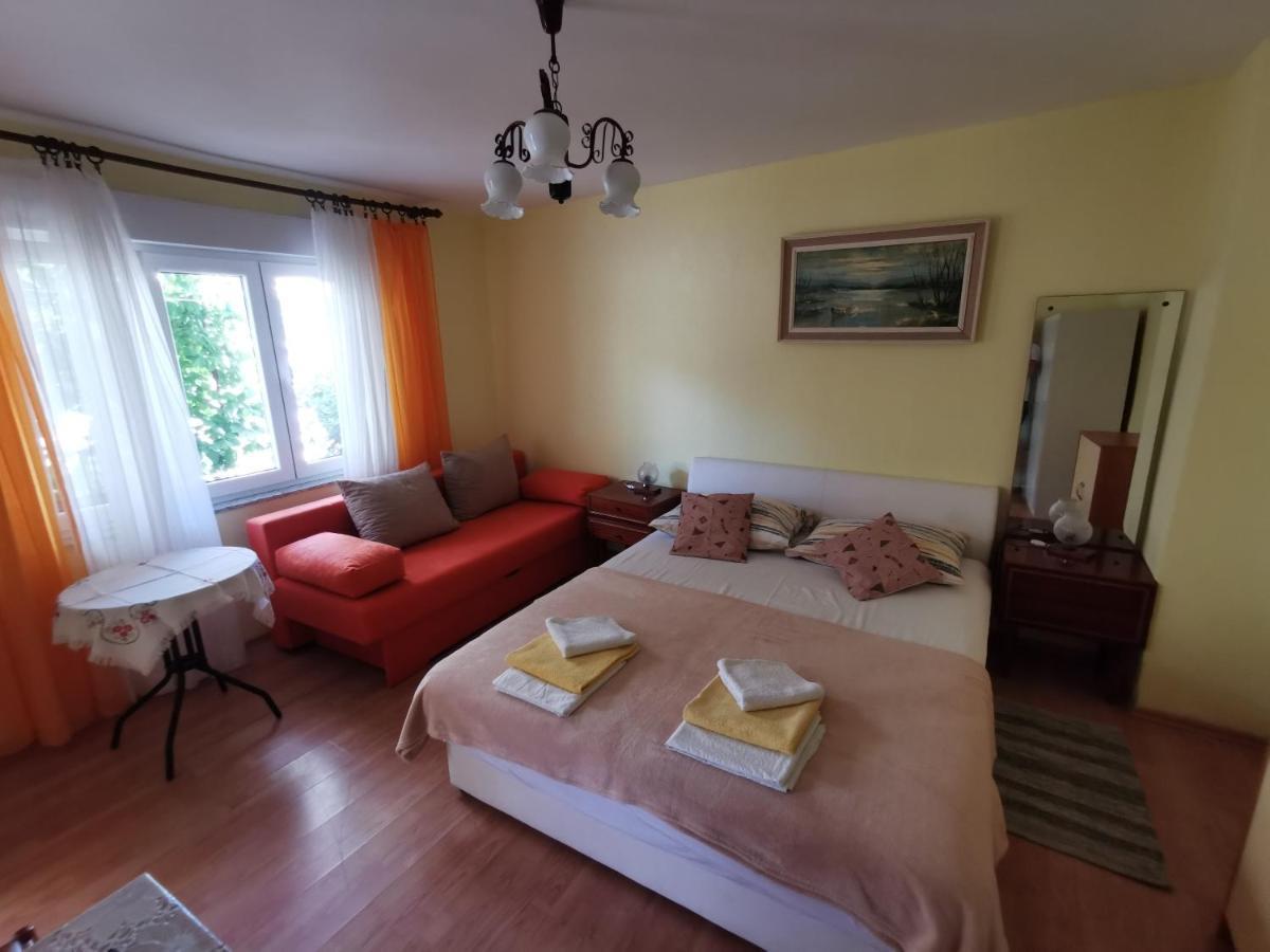 Studio Apartments Jasminka Selce Zewnętrze zdjęcie